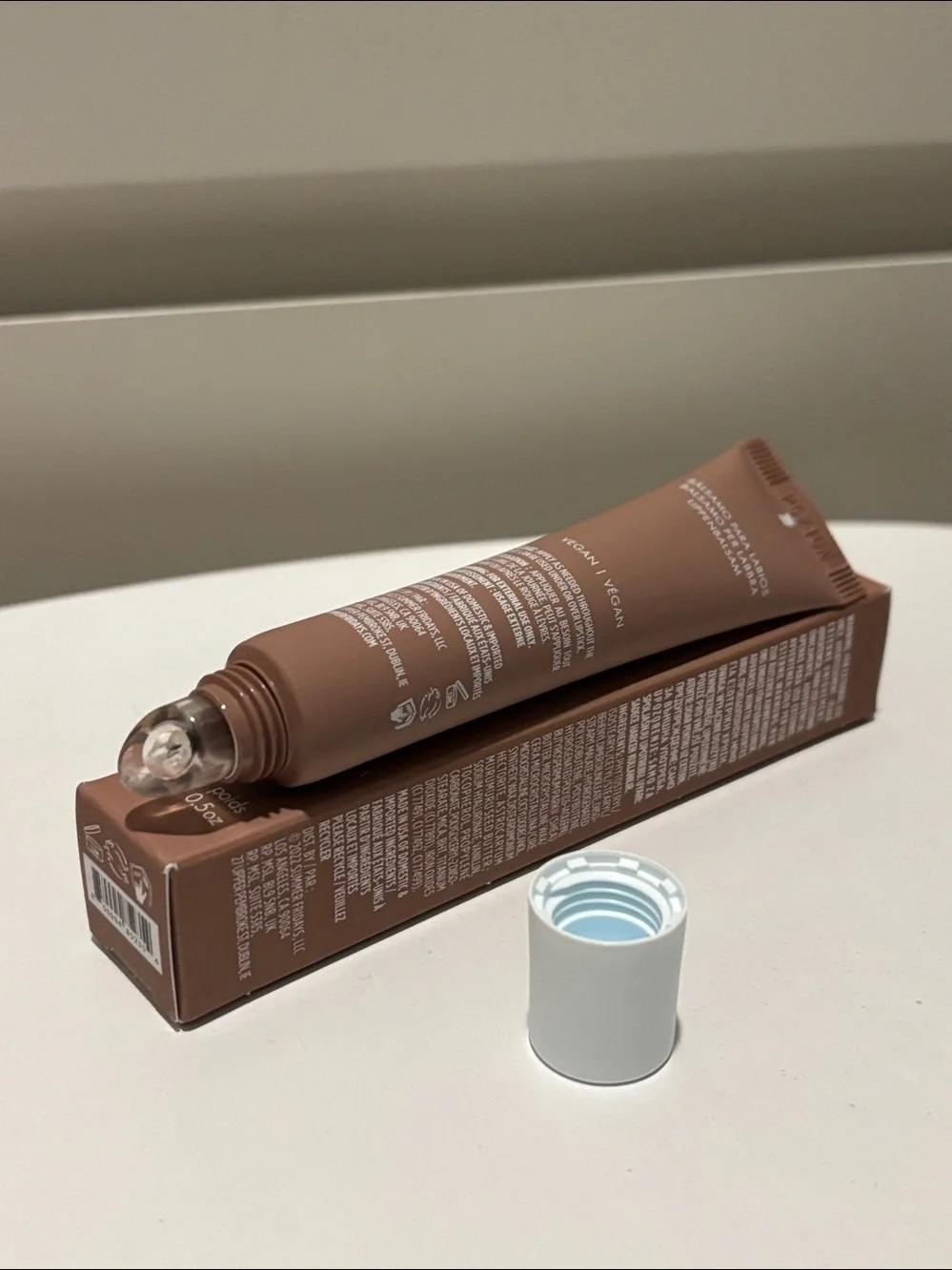 SUMMER FRIDAYS Lip Butter Balm Treatment in Vanilla Beige